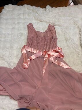 Sleeveless Lace & Chiffon Midi Dress in Dusty Rose